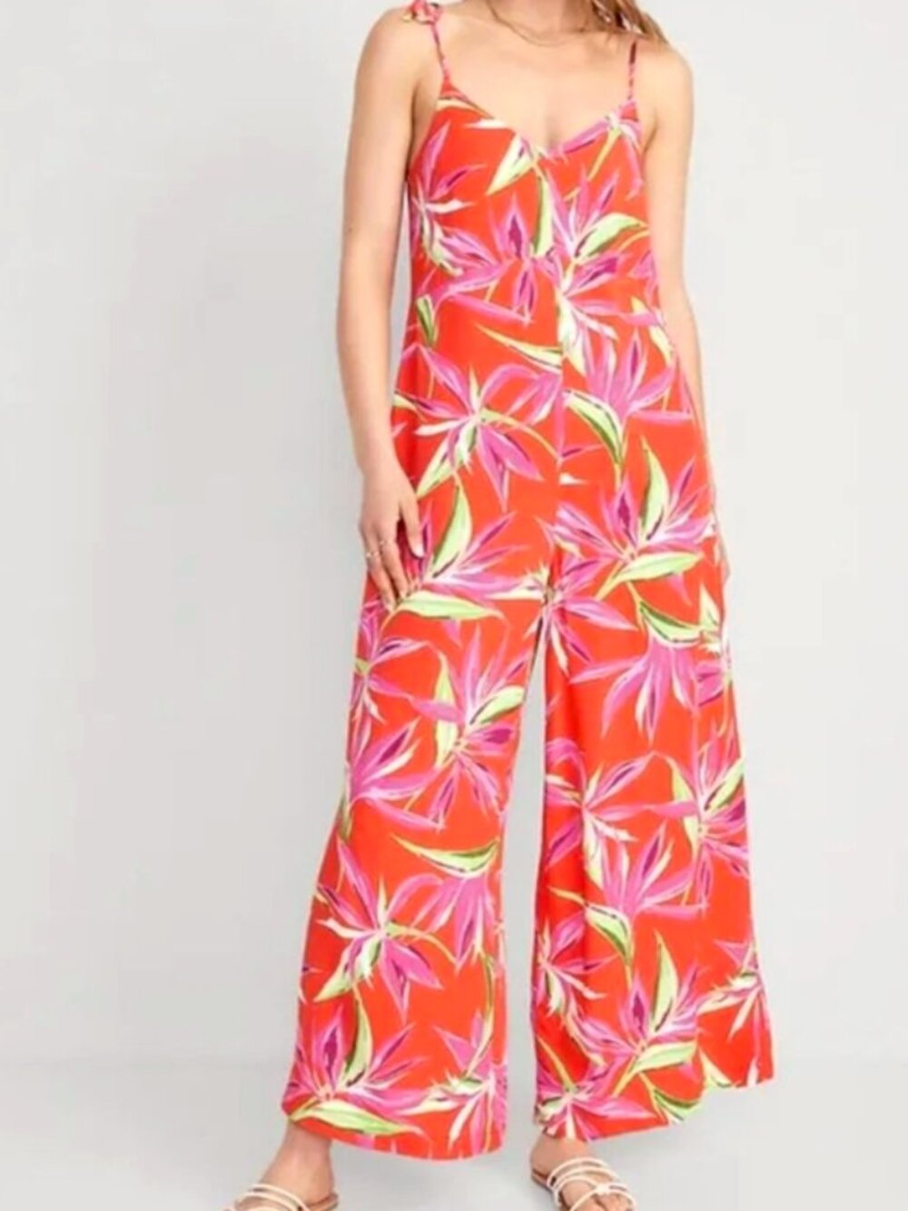 Old Navy Loose Cropped Tie-Shoulder V-Neck Cami Jumpsuit Resortwear